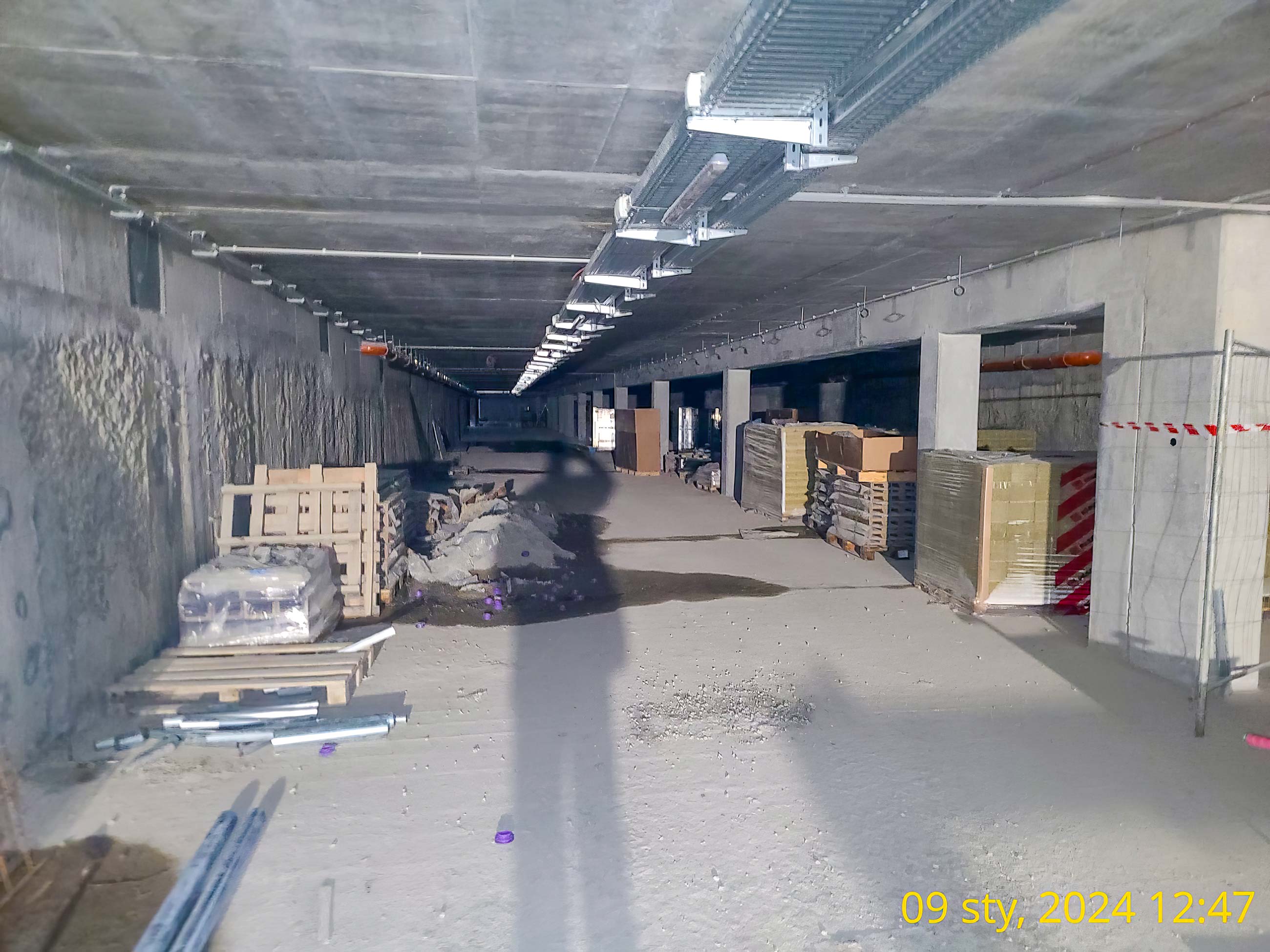 Dwupoziomowy parking podziemny we wnętrzu kwartału 36